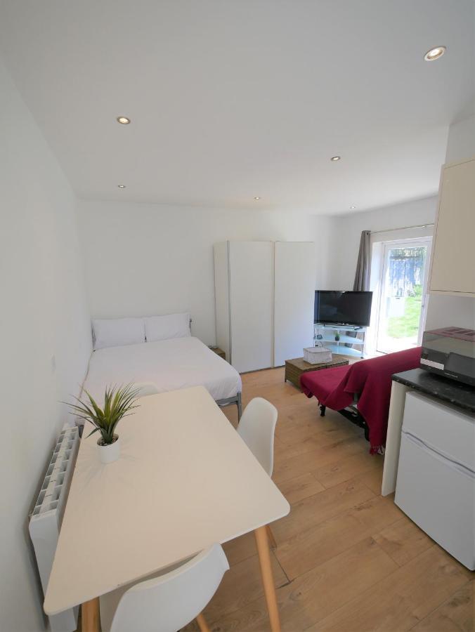 Turay Court Holiday Apartments Bournemouth Zewnętrze zdjęcie