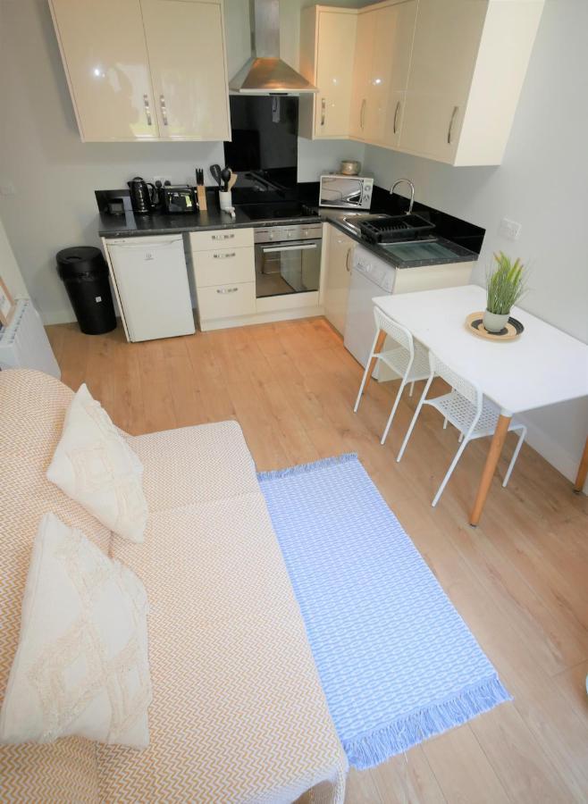 Turay Court Holiday Apartments Bournemouth Zewnętrze zdjęcie